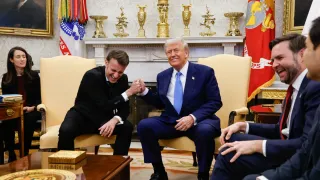 Präsidenten Macron und Trump im Februar in Washington