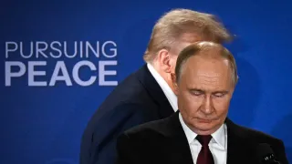 Trump (verdeckt) und Putin in Alaska