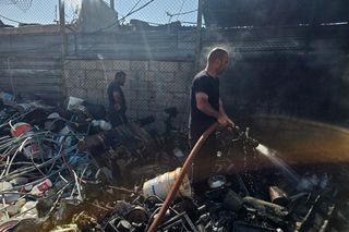 Aufräumarbeiten in Beirut nach einem israelischen Luftanschlag