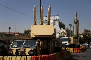 Eine iranische Boden-Boden-Rakete in Teheran im September 2023