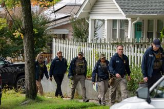 Bundesbeamte haben das Zuhause von Ilhan Omar im Großraum Washington, D.C., durchsucht.
