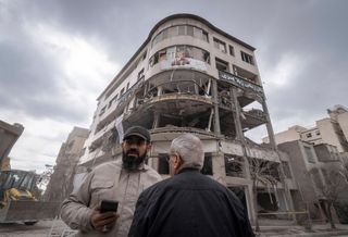 Ein zerstörtes Haus in einem Wohngebiet von Teheran.