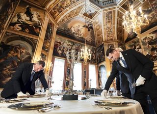 Vorbereitungen im Palast