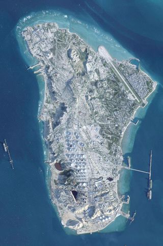 Ölinsel Charg: »Die verbotene Insel«