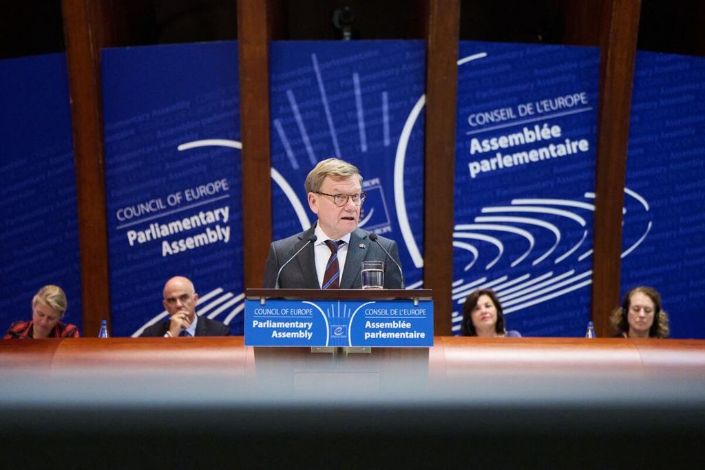 Bundesaußenminister Johann Wadephul (CDU) bei seiner Rede vor der Parlamentarischen Versammlung des Europarats.