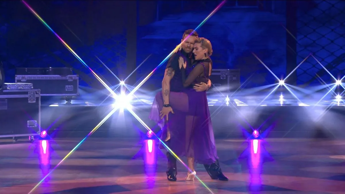 Let's Dance 2025: Show 2: Jeanette Biedermann und Vadim Garbuzov liefern besten Tanz